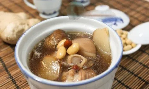 Hướng dẫn bạn làm 2 món ăn giúp ngực căng tròn chẳng cần phẫu thuật